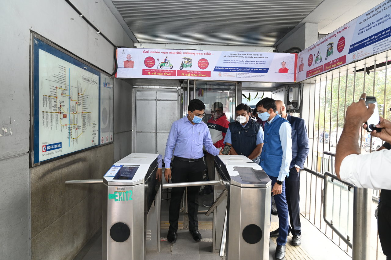 Amur leopard image 10